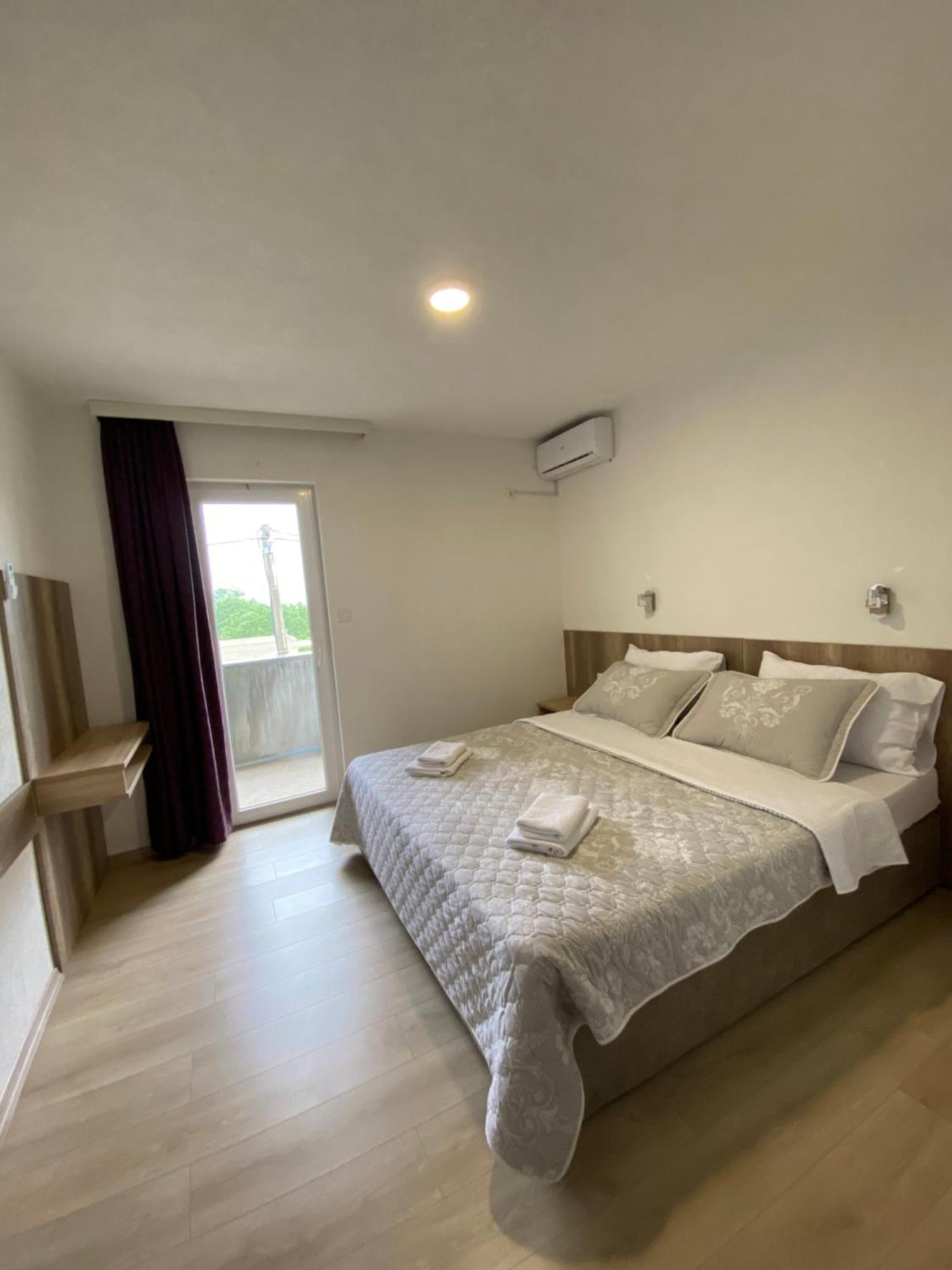 Bed and Breakfast Pansion Raspudic Меджугорье Экстерьер фото